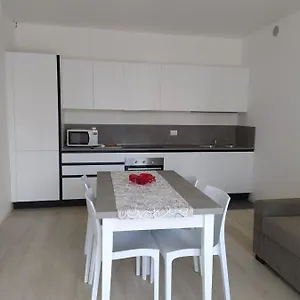 F2 - Coral Red Appartamento